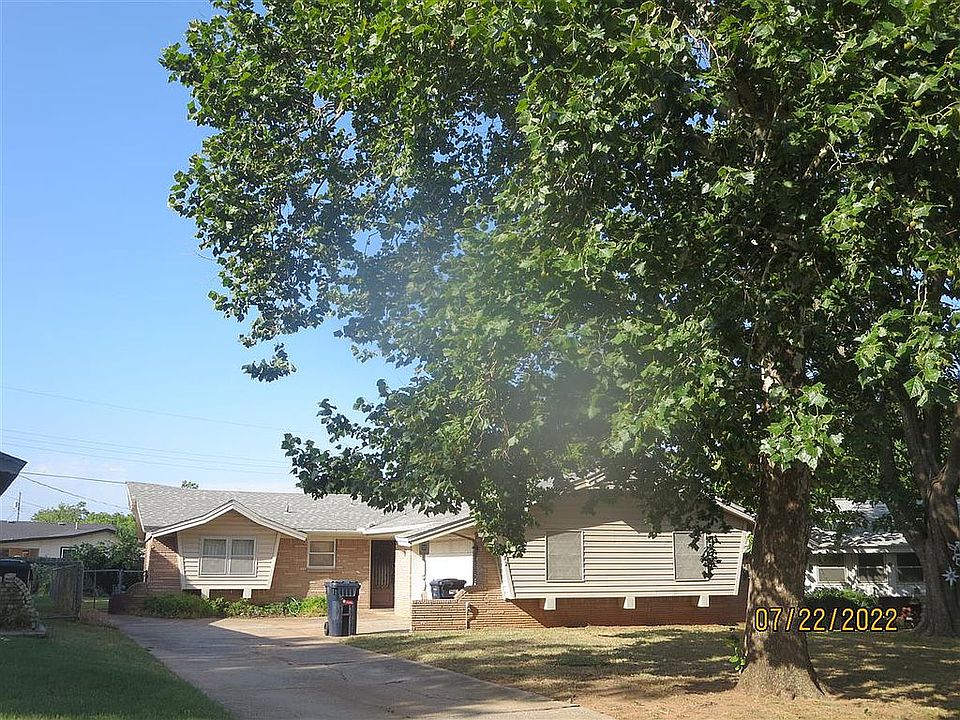 1st image of 532 SW 61st Ter