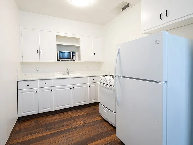 Aztec Lofts Apartments — Photo 19