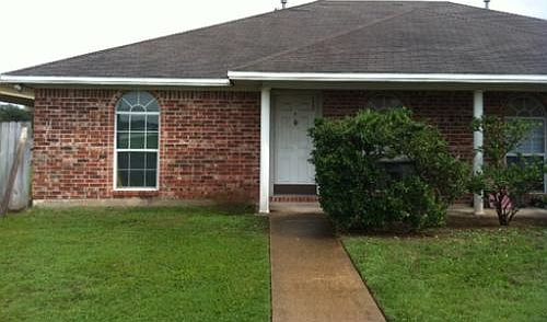 2nd image of 1812 Treehouse Trl APT B