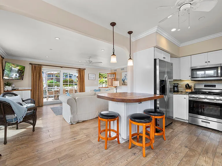 181 W Avenida Cornelio — Photo 15