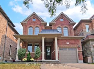 71 Manila Ave, Markham, ON L6C 0R7
