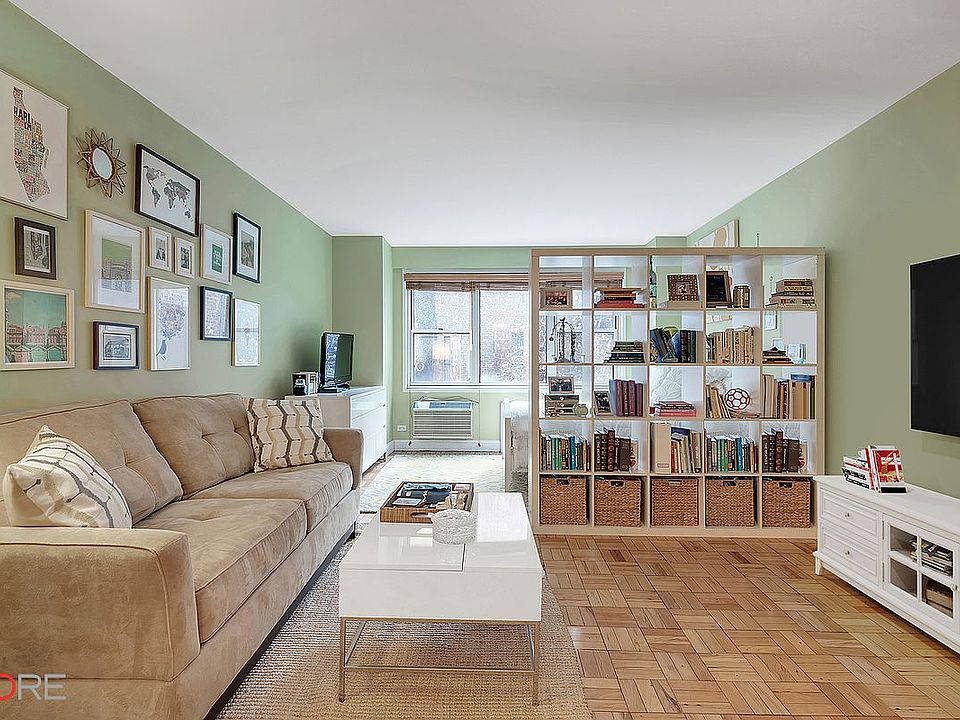 1st image of 14 Horatio St APT 3K