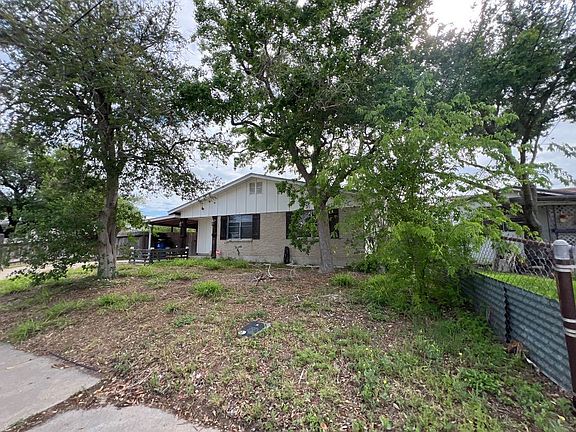 5th image of 1101 Laredo St