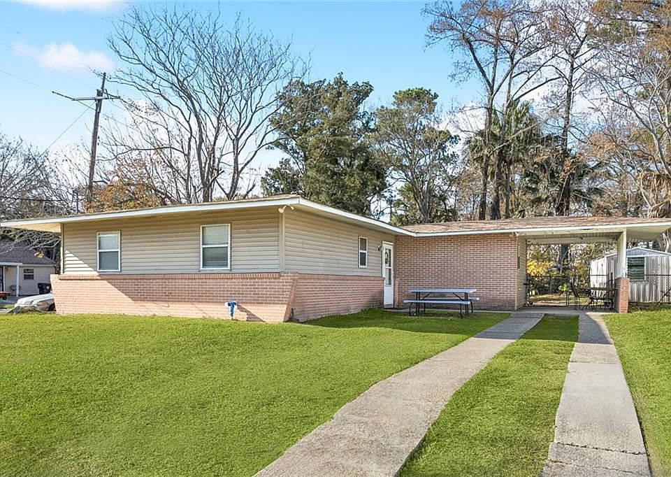 1st image of 4701 Stephen Girard Ave