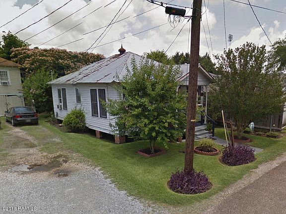 2nd image of 327 Weeks St APT A