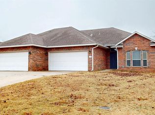 2730 Silvertree Dr, Oklahoma City, OK 73120