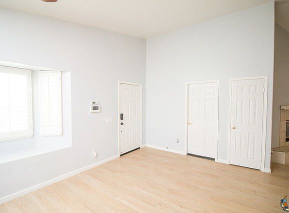 4th image of 264 Fonzie Ave