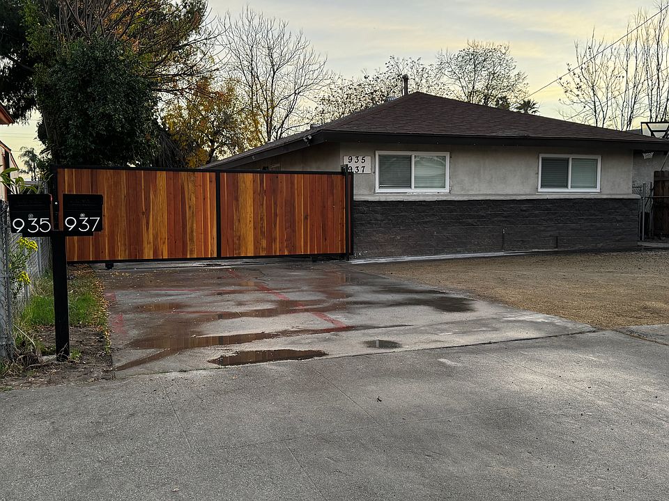 1st image of 935 W 11th St #935