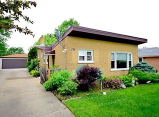 1028 N Cumberland Ave, Park Ridge, IL 60068