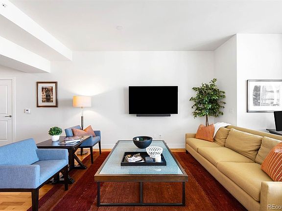 5th image of 2001 Lincoln Street #1723
