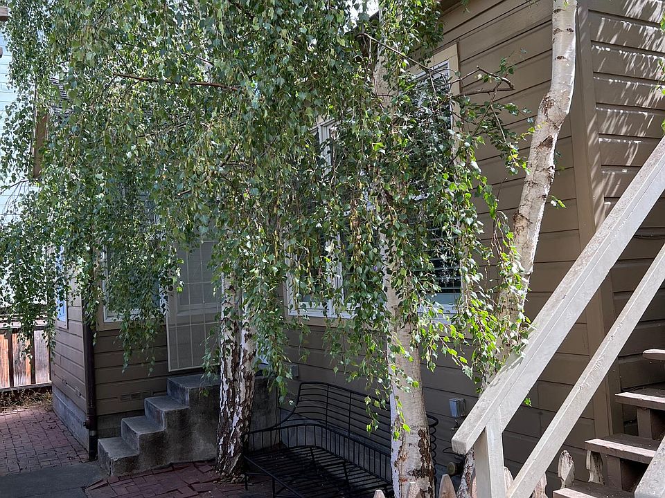 Cottage with private gated front courtyard.