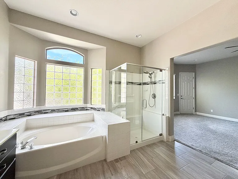 2752 Glen Port St — Photo 21