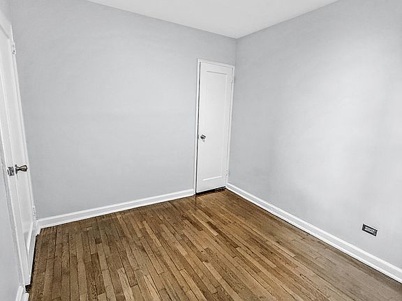 3rd image of 4720 40th St APT 3D