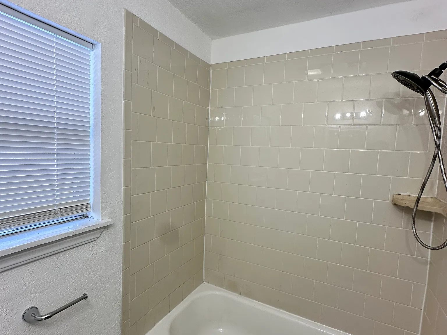 3029 SW 26th St. — Photo 3