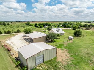 560 Meadow Ln, Crawford, TX 76638