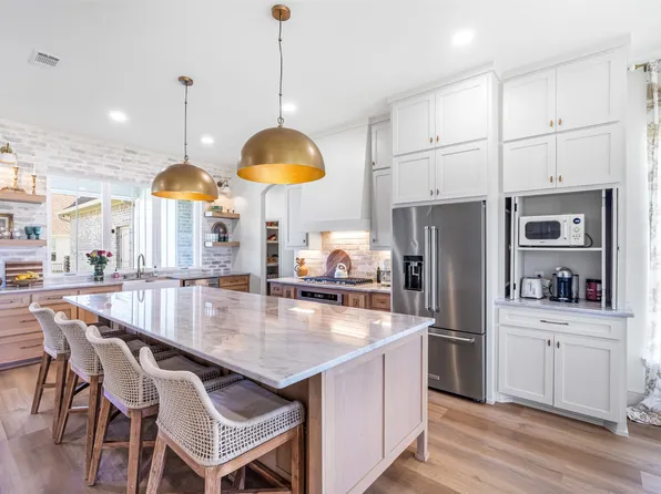 2609 Candlestick Dr, Granbury, TX 76049