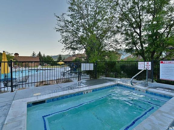 3rd image of 3615 N Wolf Lodge Dr #812-1