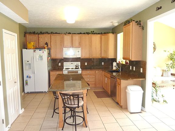 4th image of 4659 Riverrock Way
