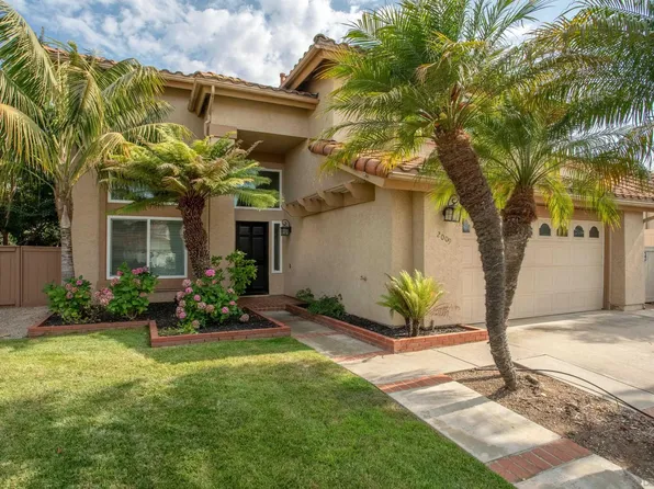 2009 Applewood Ln, Vista, CA 92081