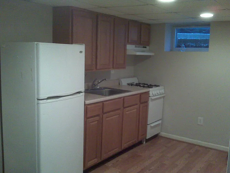 1227 Stevens Ave — Photo 7