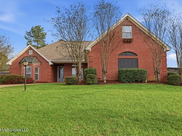 105 Oak Meadow Dr, Clinton, MS 39056