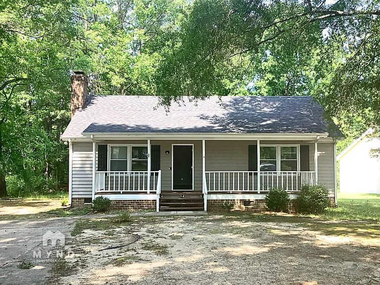 213 Cedar Ct — Photo 1
