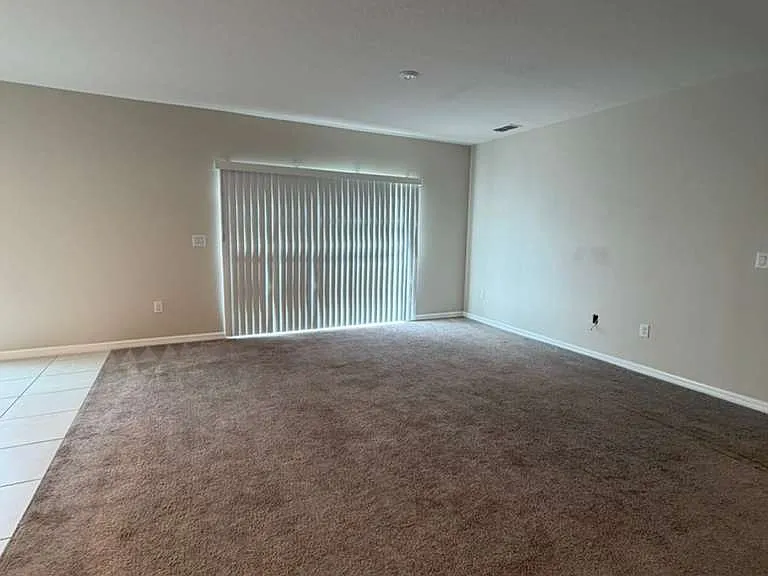 564 Meadow Bend Dr — Photo 5