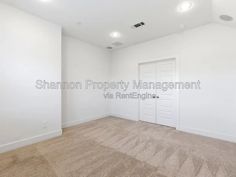 24610 Bardona Way — Photo 21