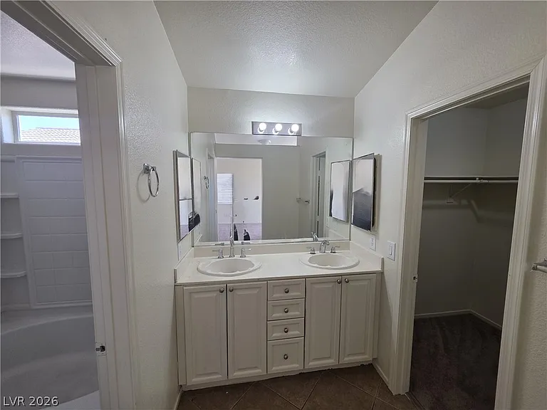 3665 Remington Grove Ave — Photo 13