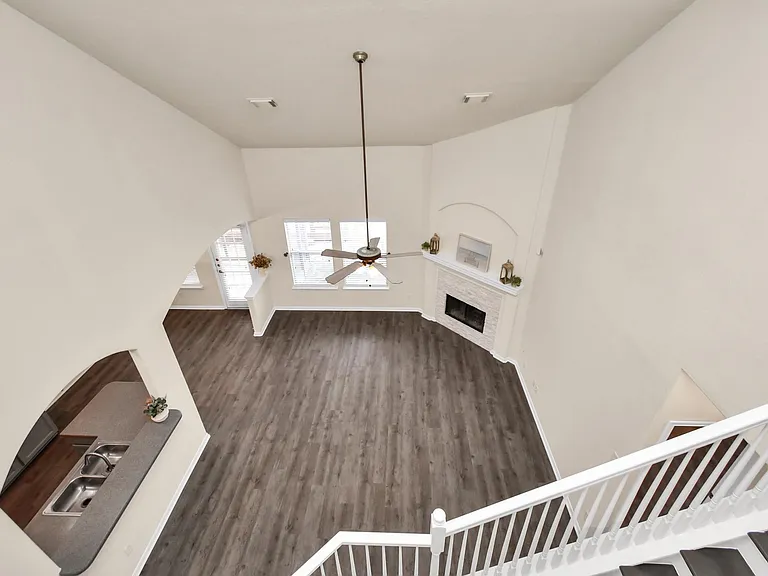 2626 Orchard Creek Ln — Photo 27