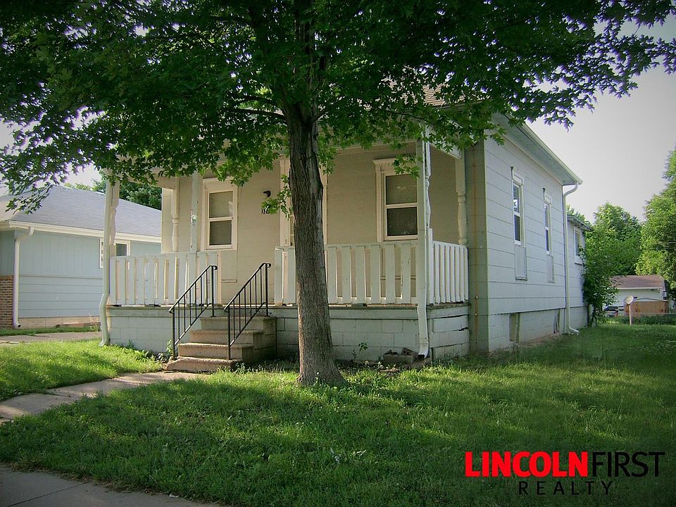 2nd image of 3278 Hitchcock St