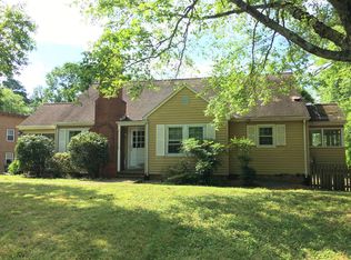 209 Purefoy Rd, Chapel Hill, NC 27514