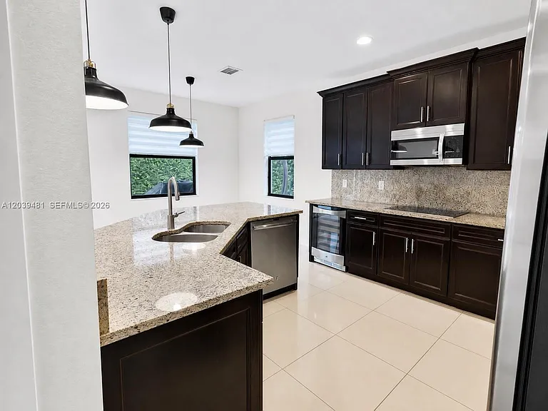 8605 NW 102nd Ct — Photo 12