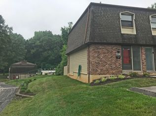 245 Glandore Dr APT F, Ballwin, MO