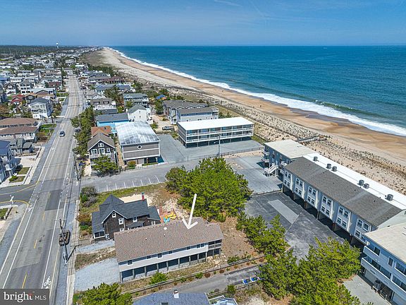 4th image of 46 N Atlantic Ave