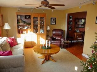 2510 Hunting Ridge Trl, Bridgeville, PA 15017