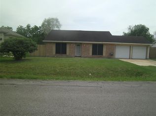 10702 San Jacinto Dr, La Porte, TX 77571