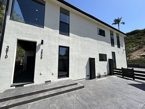 2nd image of 3808 Marron St