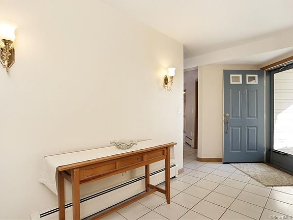3rd image of 44 L Hermitage Dr #44