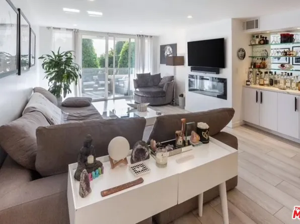 8535 W West Knoll Dr APT 212, West Hollywood, CA 90069