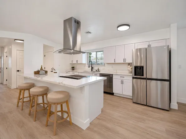 1117 Singingwood Rd, Sacramento, CA 95864