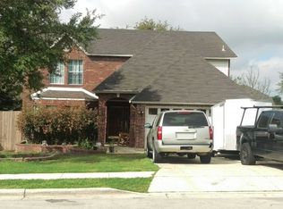 2917 White Pine Dr, Schertz, TX 78154