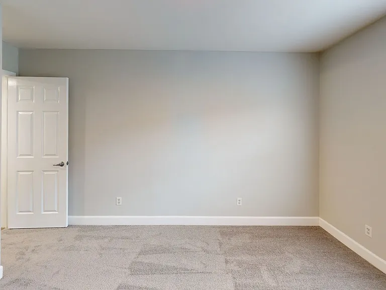 Crystal Heights Apartments — Photo 21