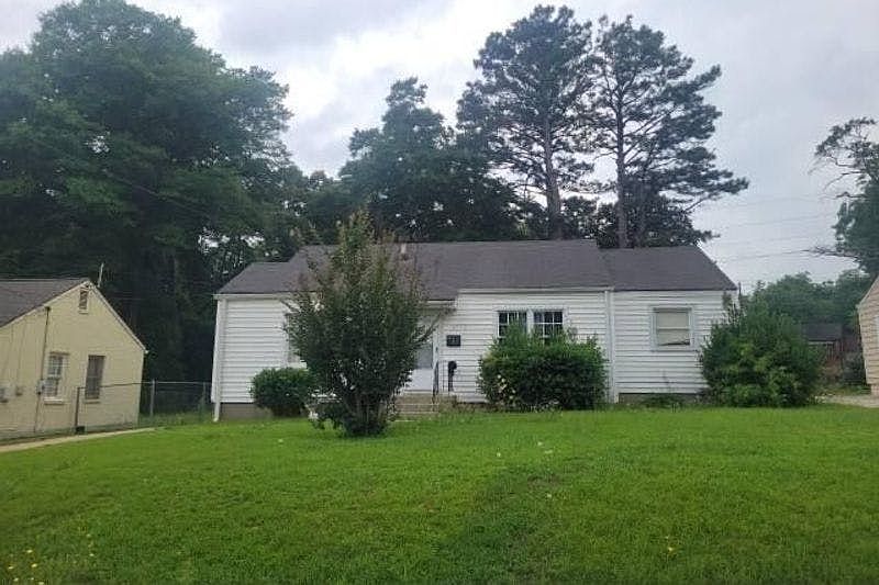 1st image of 3035 Washington Rd