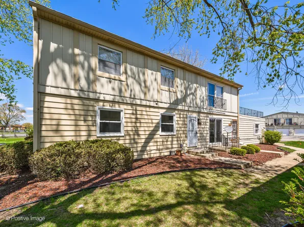 19334 Oak Ave Unit 18, Country Club Hills, IL 60478