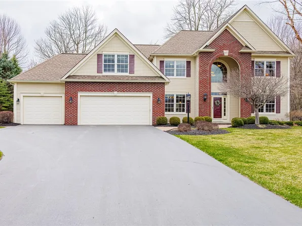 1487 Providence Dr, Webster, NY 14580