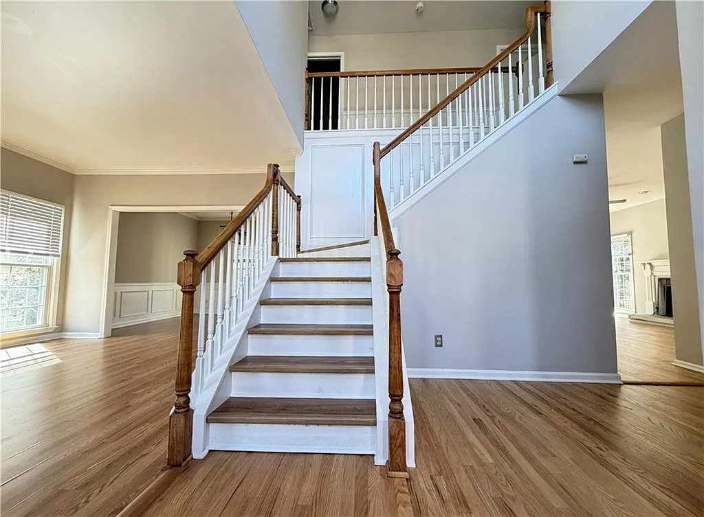 5 bed, 3.5 bath, $3,200 — Photo 3