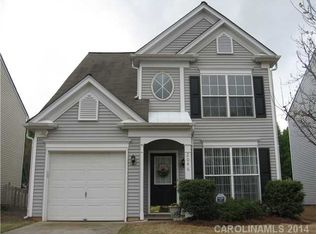 2046 McKenzie Creek Dr, Charlotte, NC 28270