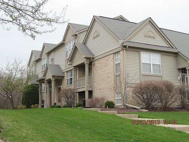 1st image of 2743 Woodmere Dr