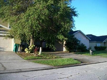 2nd image of 2614 Chatham Cir